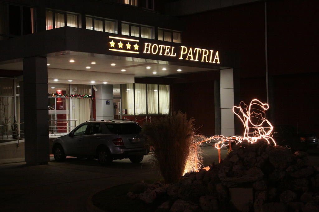 Hotel Patria Суботиця Екстер'єр фото